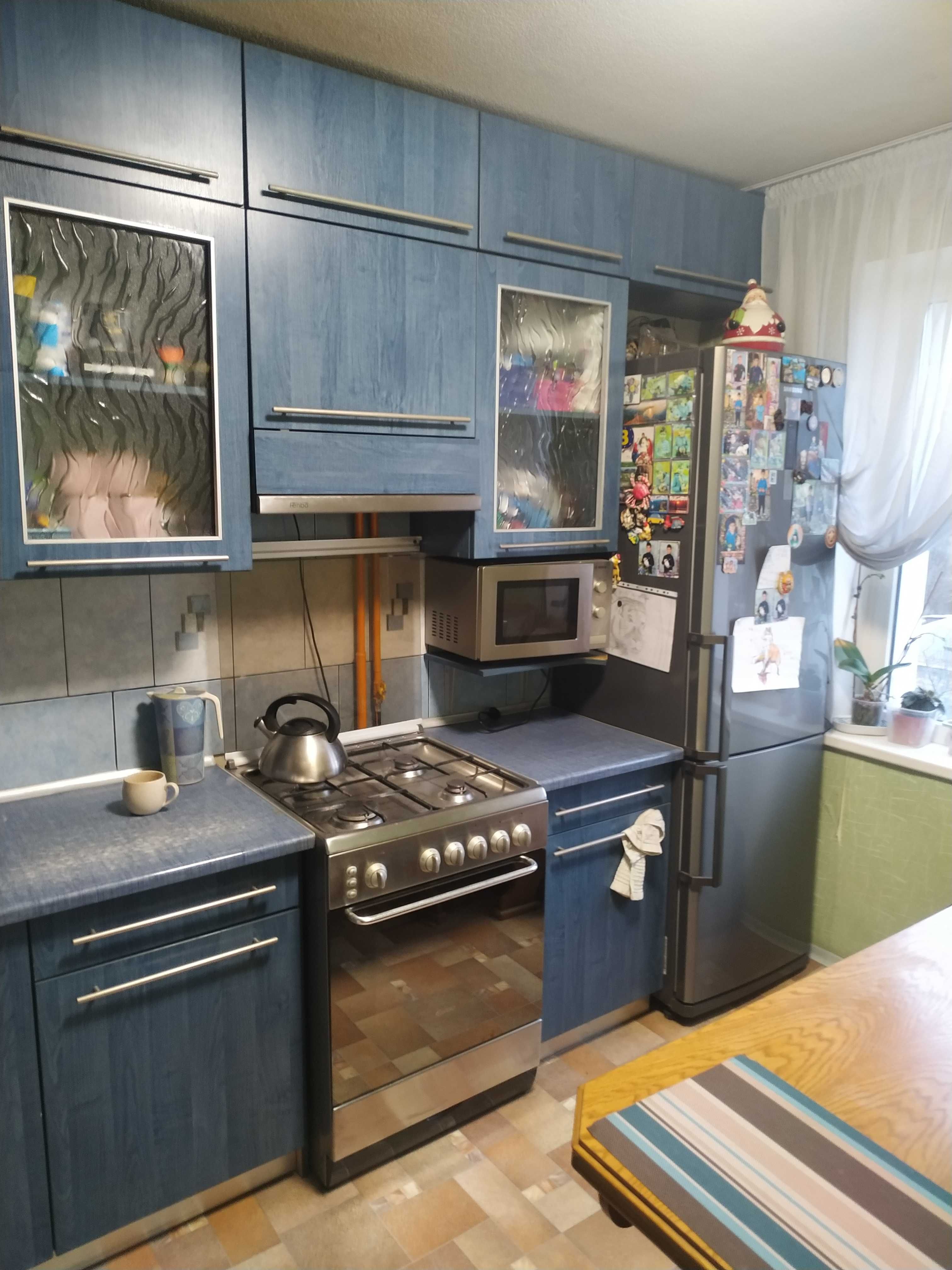 Продам. 3-к. 8/9, ж/м Сонячний, вул.Набережна Сонячна