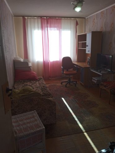 м.Дарница.Сдам 2х ком.квартиру.