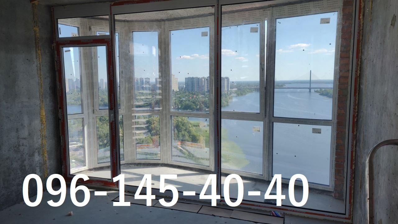 Французський балкон – скління балкону від підлоги