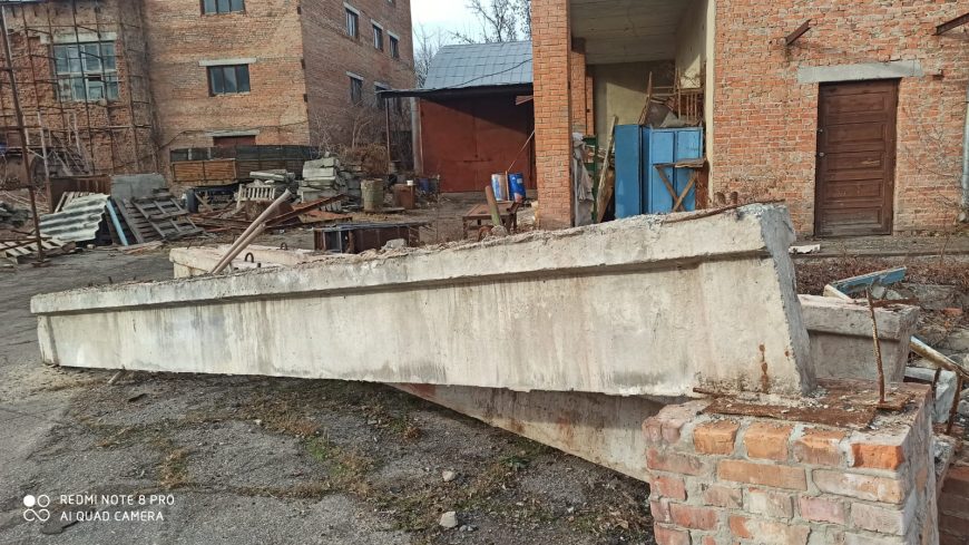 Ригель залізобетонний балка