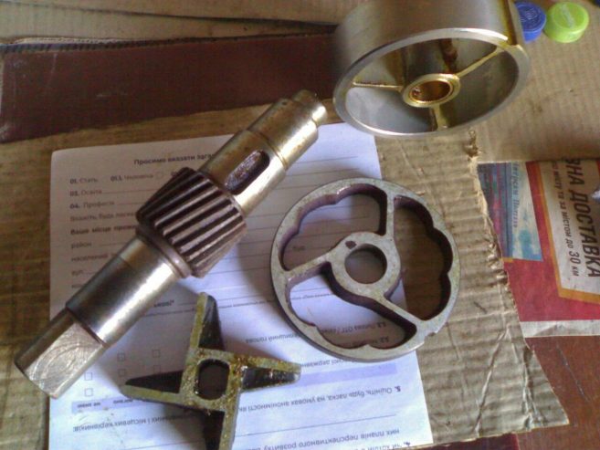 Шнек допоміжний на волчок-мʼясорубку К7-ФВП-114. Новий.
