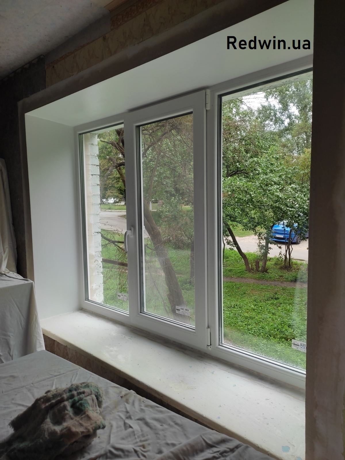 Металопластикові вікна в квартиру з відкосами