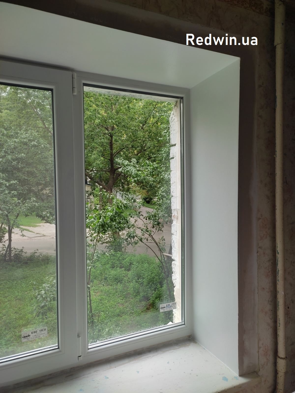 Металопластикові вікна в квартиру з відкосами