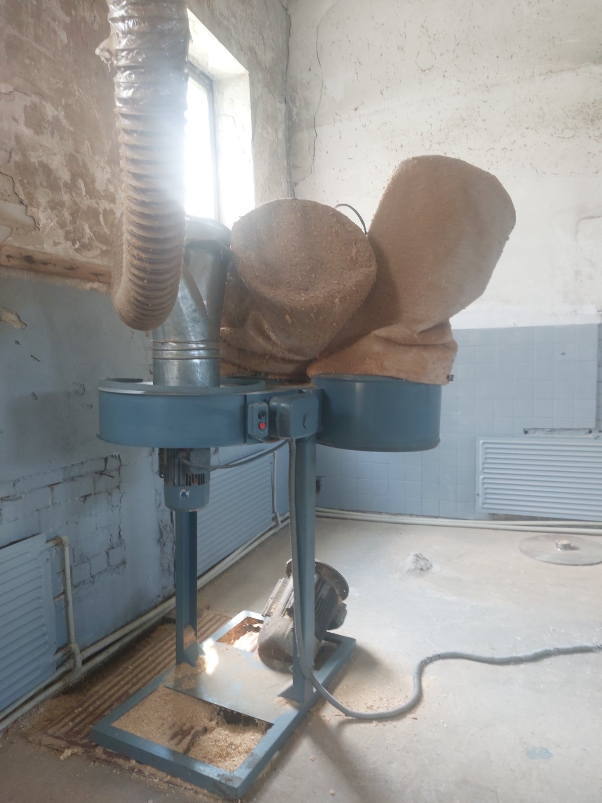 Оренда деревообробного (столярного) цеху