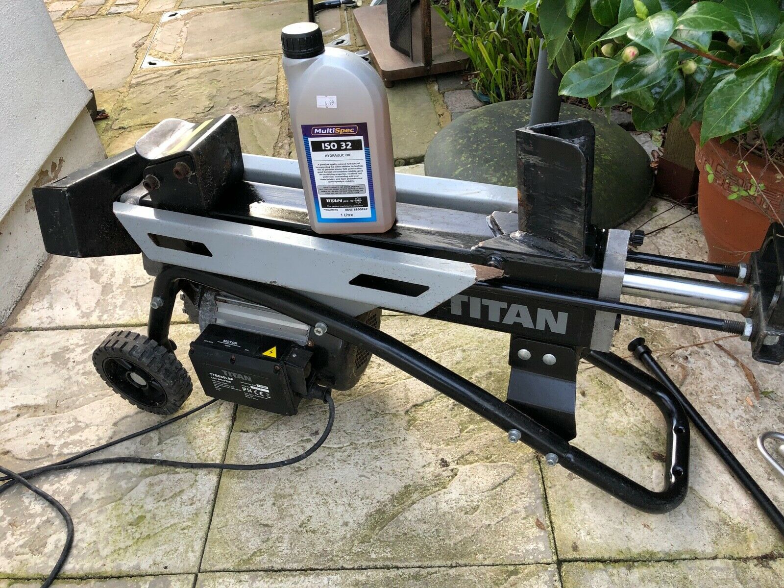 Дровокол гидравлический TITAN TTB685LSP