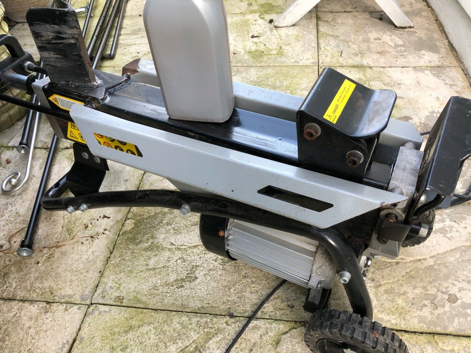 Дровокол гидравлический TITAN TTB685LSP