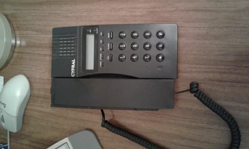 Продам телефон Цыфрал б /у.