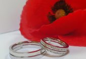 Обручки з білого золота