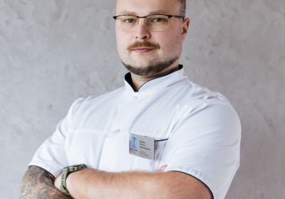 photo_5471914796577322710_y