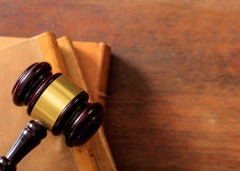 Апостиль на рішення суду: як поставити та для чого це потрібно