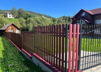 Ворота и забор: с чего начать? Советы для тех, кто строится