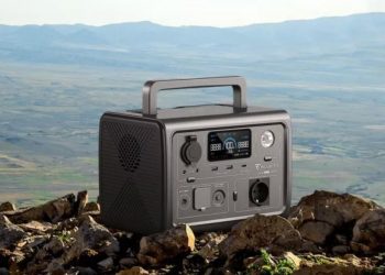 Bluetti Apex 300: чому ця станція найкраща серед усіх Bluetti