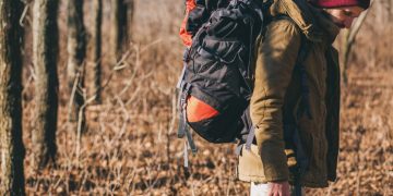 ТОП-5 особливостей туристичних рюкзаків, які стають критично важливими на довгих маршрутах і підйомах