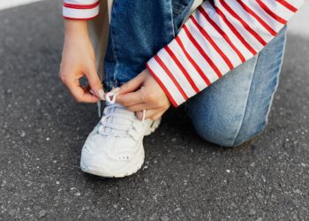 Сучасне взуття для всієї родини: критерії вибору, модні тренди та якість