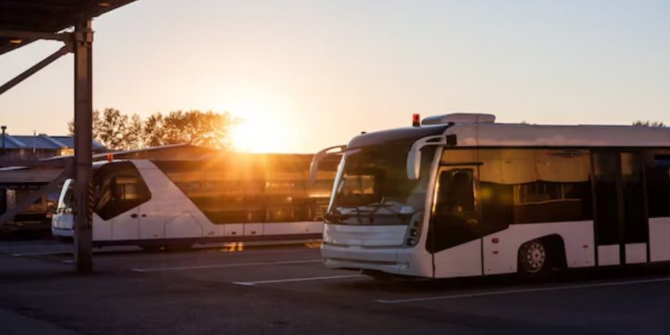 Як знайти актуальний розклад автобусів Варшава – Київ?