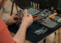 Налаштування вінілового програвача: 7 кроків + догляд