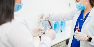 Підготовка до аналізу крові + де здавати у Києві 2026