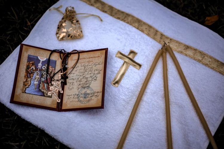 Привітання хреснику з днем народження: 50 варіантів за віком