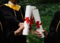 Привітання з отриманням диплома: 40 варіантів українською