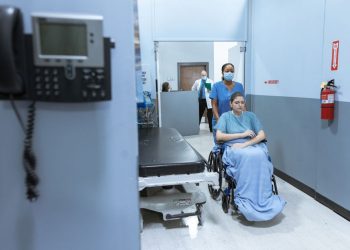 Алкогольна абстиненція 2027: скільки триває, як полегшити симптоми