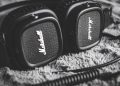 Marshall навушники крупним планом