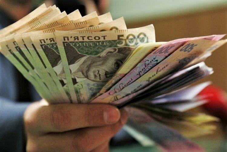 Як отримати вигідний кредит готівкою: критерії оцінки банківських пропозицій та зниження переплати