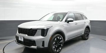 Інноваційний та практичний: огляд комплектацій та цін нового Kia Sorento