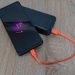 Смартфон Android із індикатором батареї