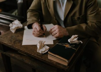 Привітання Тарасу з іменинами 22 лютого 2026: 40 варіантів