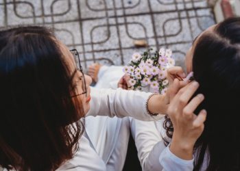 Привітання з Днем матері 2027: 60 варіантів мамі українською