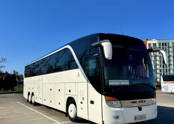 Як організувати трансфер для спортивної команди: повний чек-лист оренди автобуса на змагання