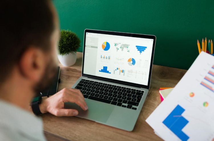 Google Ads чи SEO: куди малому бізнесу вкладати перший маркетинговий бюджет