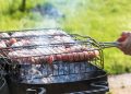 Що можна приготувати на мангалі крім шашлика: оригінальні ідеї та страви на вогні