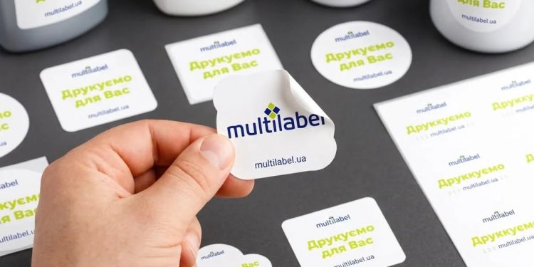 Как малому бизнесу использовать наклейки с логотипом в упаковке и продажах