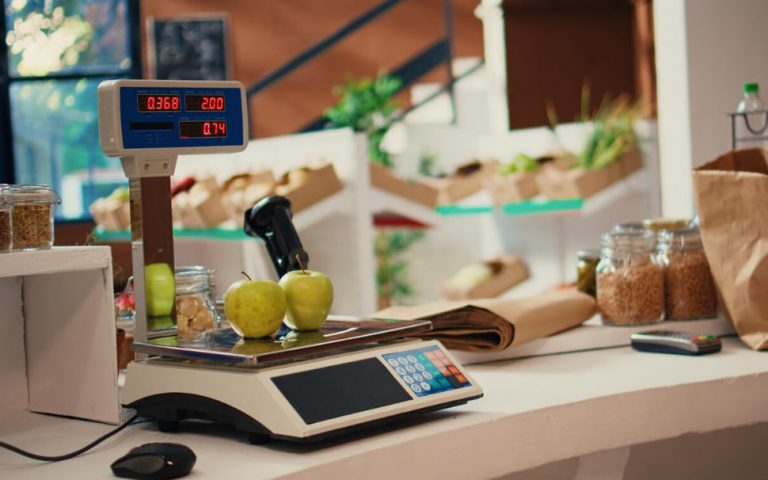Як вибрати ваги для продуктового магазину
